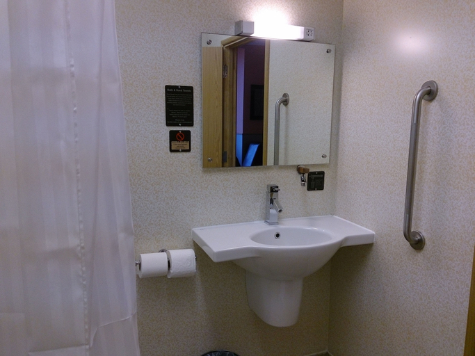 Bathroom 4, Eurotraveller Hotel-Premier Harrow, London