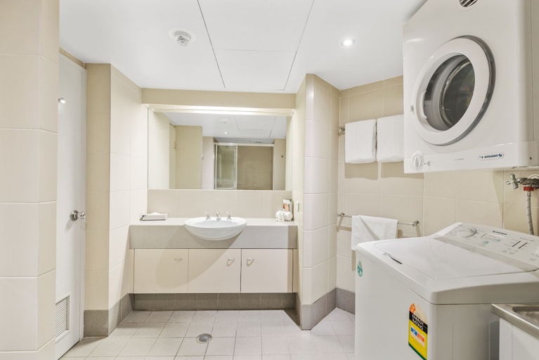 Bathroom 4, Dockside Brisbane, Brisbane