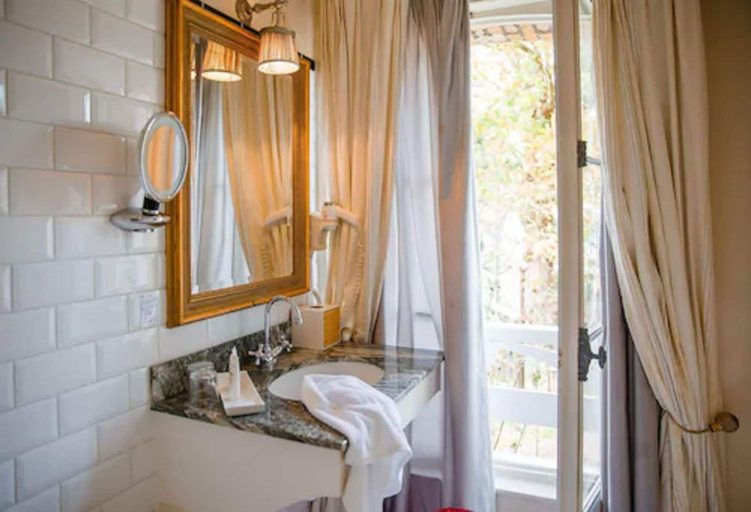 Bathroom 5, Domaine Saint Clair Le Donjon Etretat, Seine-Maritime