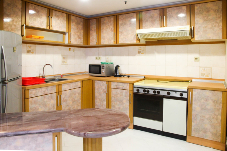 Dining Room 13