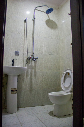 Bathroom, Glass House Suites Annex, Ifako/Ijaye
