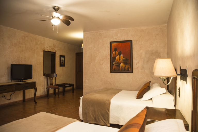 Bedroom 3, Hotel Las Farolas, Antigua Guatemala