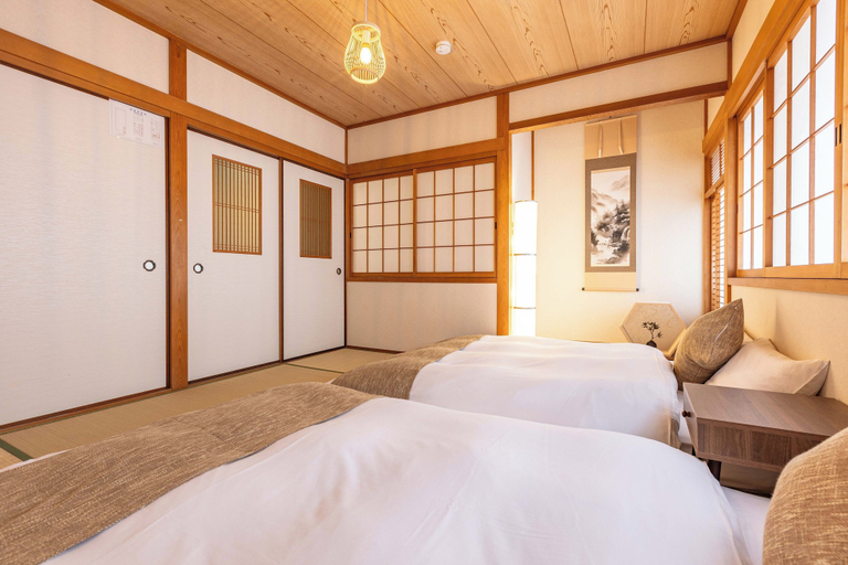 Bedroom 3, Precious House Nipponbashi, Osaka