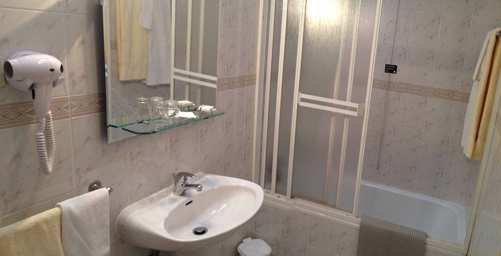 Bathroom 4, Alegre - Bussaco Boutique Hotel, Mealhada