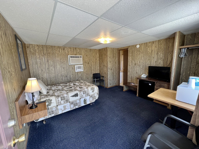 Bedroom 9