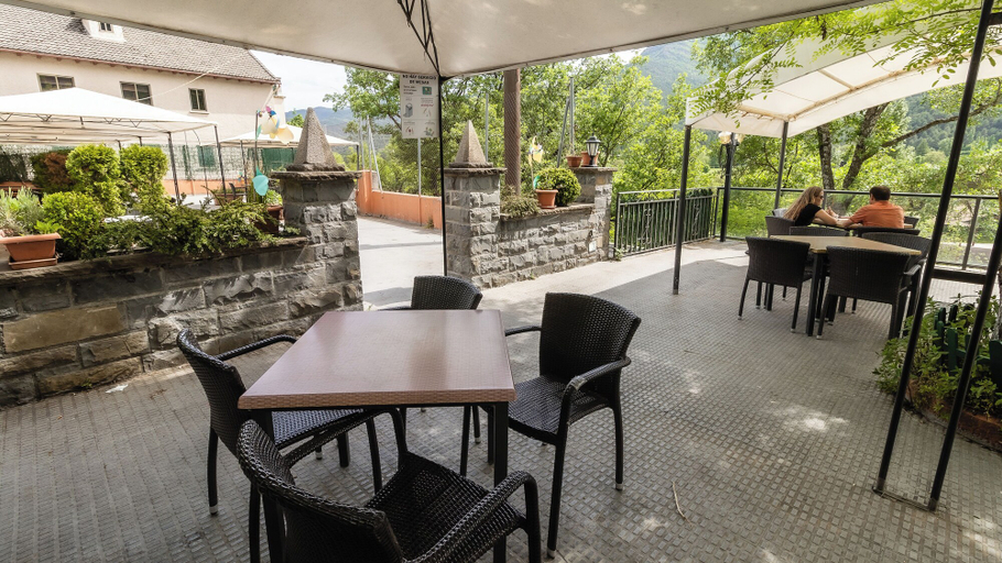 Food & Drinks 4, Hostal Rio Ara Bellosta, Huesca