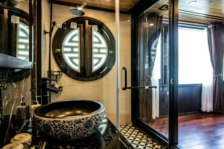 Bathroom, Cozy Boutique Cruise, Cát Hải