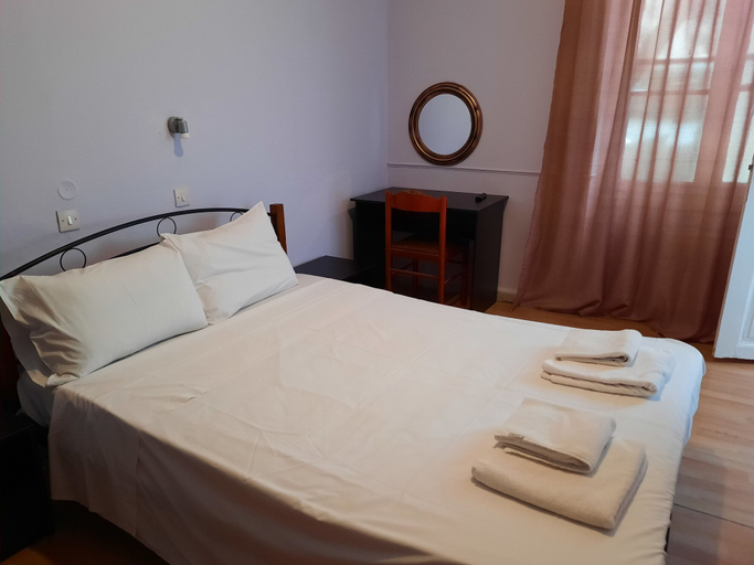 Bedroom 3, Hotel Feron, Attica