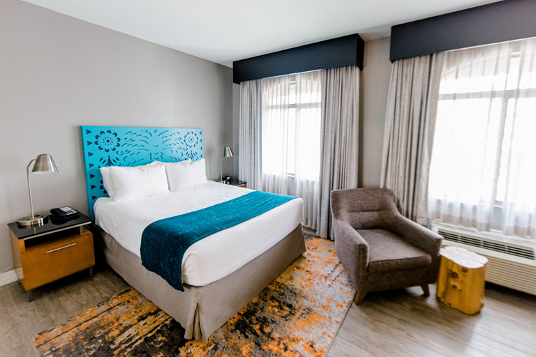 Bedroom 3, Hotel Indigo SAN ANTONIO-RIVERWALK by IHG, Bexar