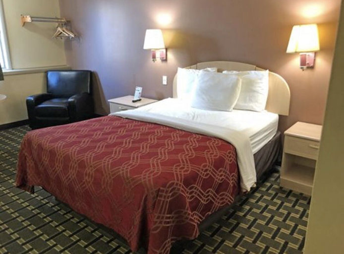 Bedroom 3, Americas Best Value Inn Beatrice, Gage