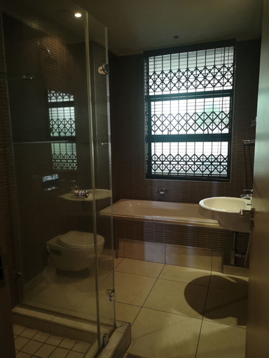 Bathroom 4, 503 Thirty Degrees, eThekwini