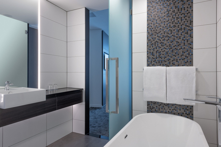 Bathroom 4, Four Points by Sheraton Auckland, Waitakere
