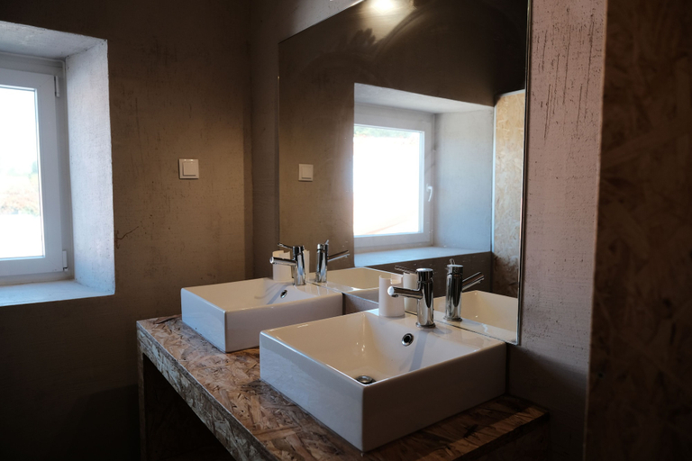 Bathroom, Azoia 10, Santarém