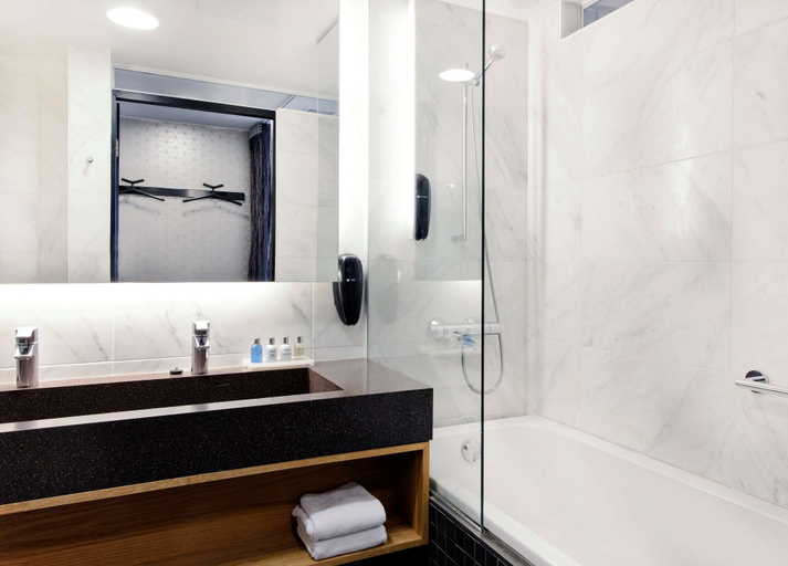Bathroom 5, Radisson Blu Hotel, Espoo, Uusimaa
