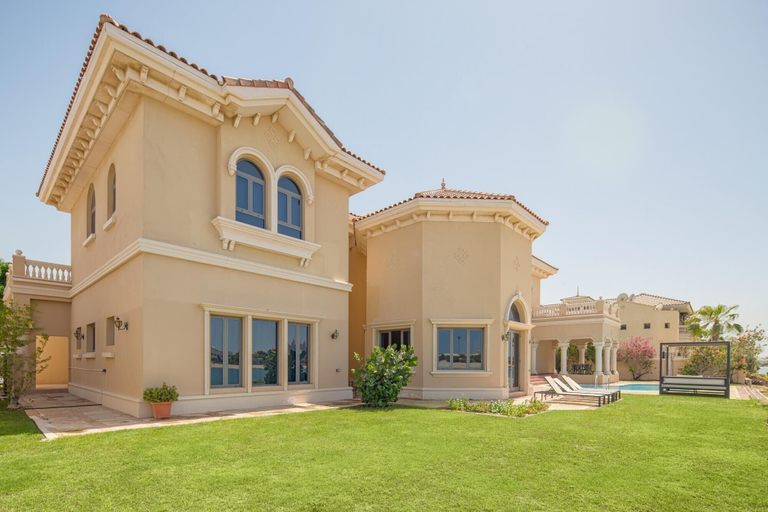 Exterior & Views 2, Palm Jumeirah Beach Front XL Villa w Prvt Pool, Dubai