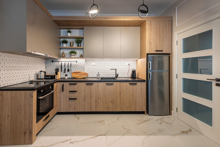 Others 4, Luxury & Unique-Top Center Apt. - 3BDR, Stolichna