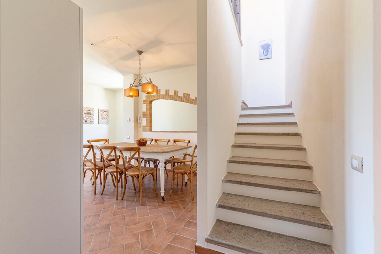 Others 3, The Tower With Amazing View Shared Pool, Terni