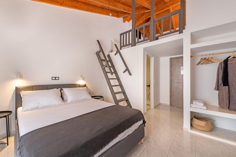Bedroom 4, Costa Azzurra Hotel, Ionian Islands