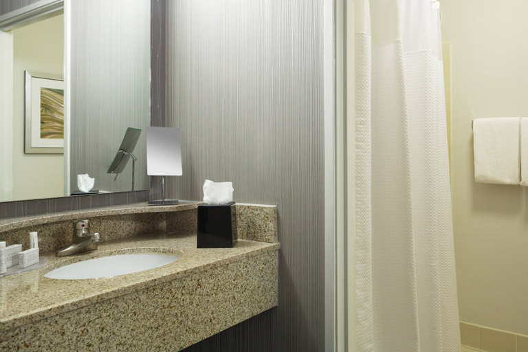 Bathroom 5, Courtyard Chicago St. Charles, Kane