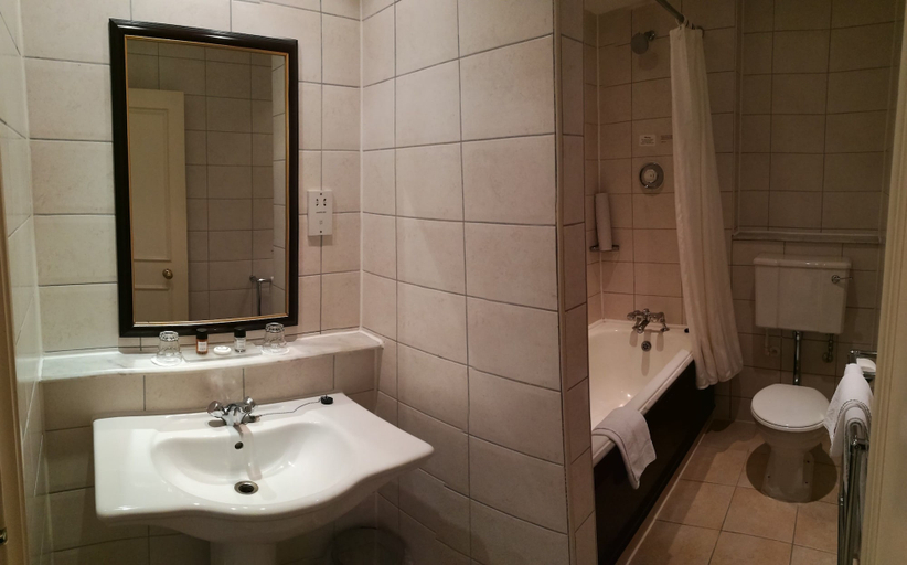 Bathroom 5, The Imperial Hotel, Blackpool