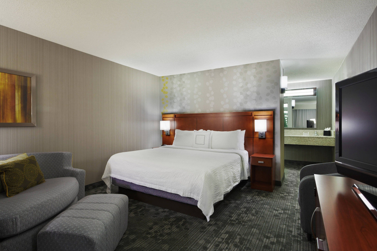 Bedroom 4, Courtyard Chicago St. Charles, Kane