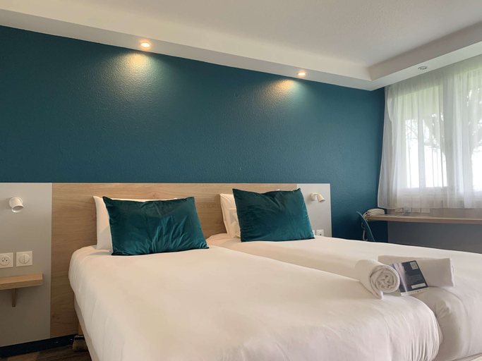Bedroom 5, Kyriad Chateauroux - Saint Maur, Indre