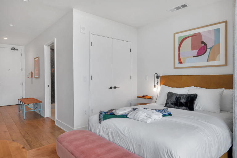 Bedroom 12