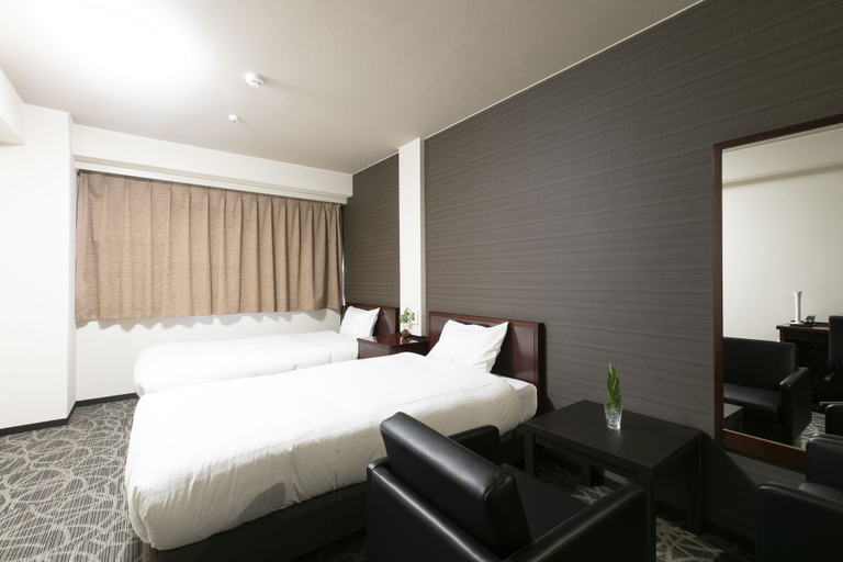Bedroom 3, Hotel Silk Tree Nagoya, Nagoya