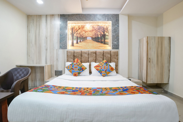 Bedroom 2, Fabexpress Apollo I, Ahmadabad