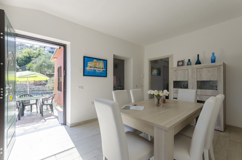 Dining Room 3