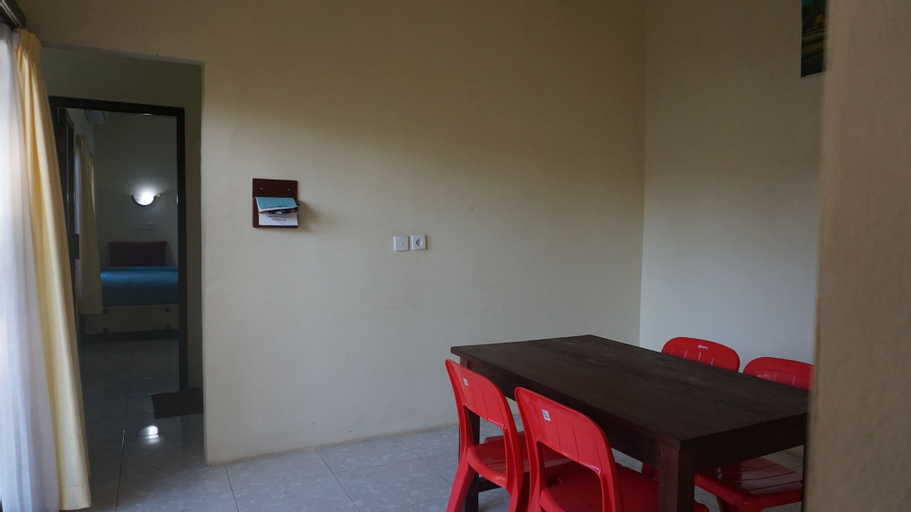 Dining Room 7