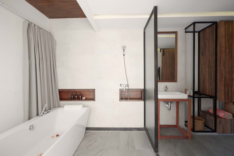 Bathroom 5, SriLanta Resort and Spa, Ko Lanta