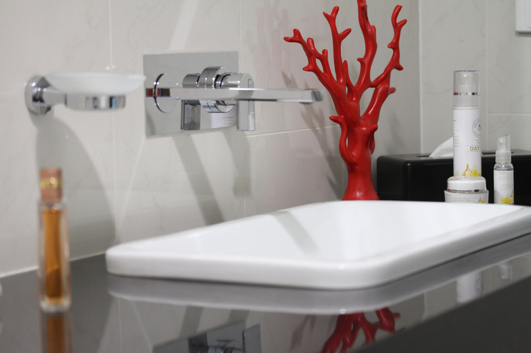 Bathroom 4