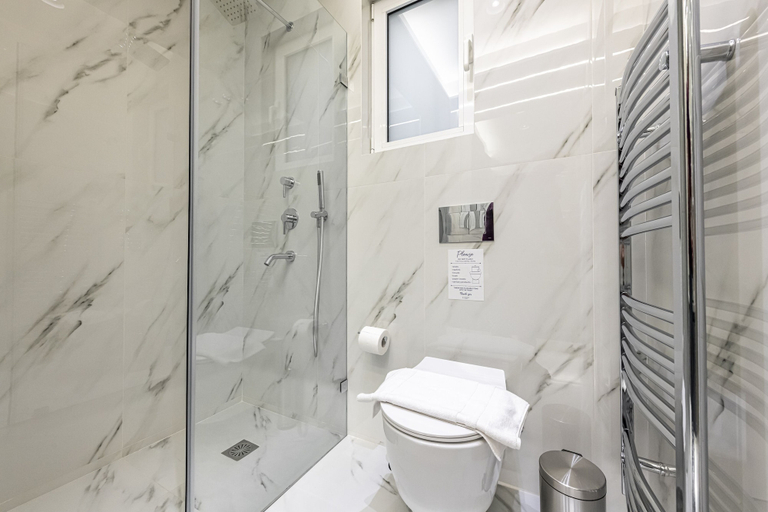 Bathroom, Phaedrus Living: City Center Luxury Flat N. Kosmos, Attica