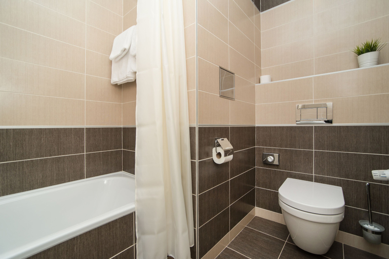 Bathroom 4, Hotel Orion, Praha 2