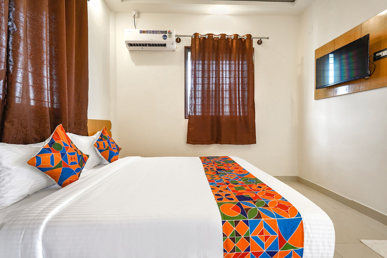 Bedroom 2, Fabexpress Grand View, Bangalore