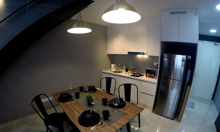 Dining Room 11