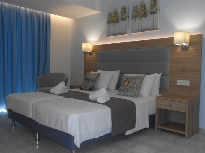 Bedroom 2, Aristo, Crete