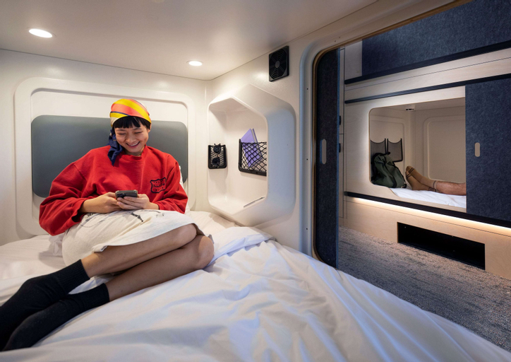 Bedroom 16