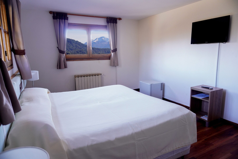Bedroom 3, Hotel Amancay, Bariloche
