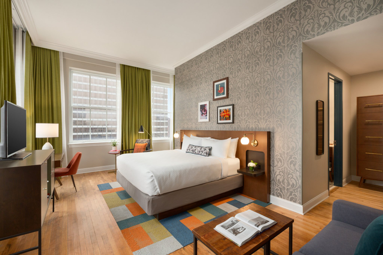 Bedroom 5, Hotel Indigo WINSTON-SALEM DOWNTOWN by IHG, Forsyth