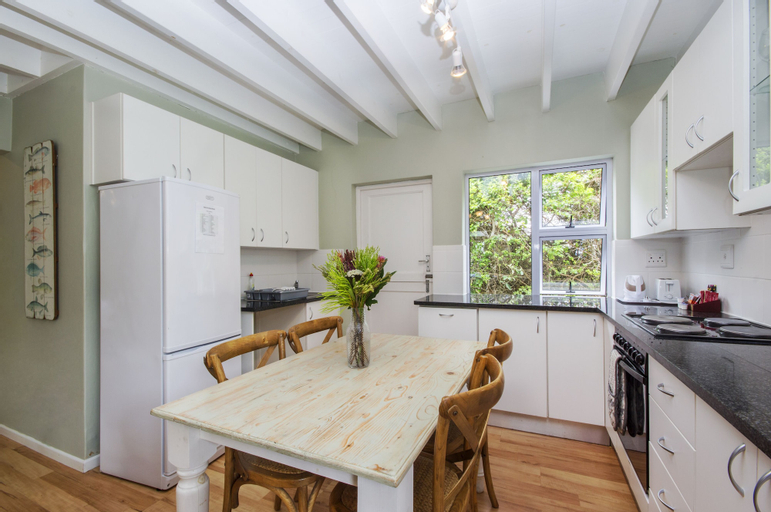 Dining Room 4
