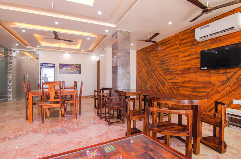 Food & Drinks 5, Fabhotel Meridian Inn, Chandigarh