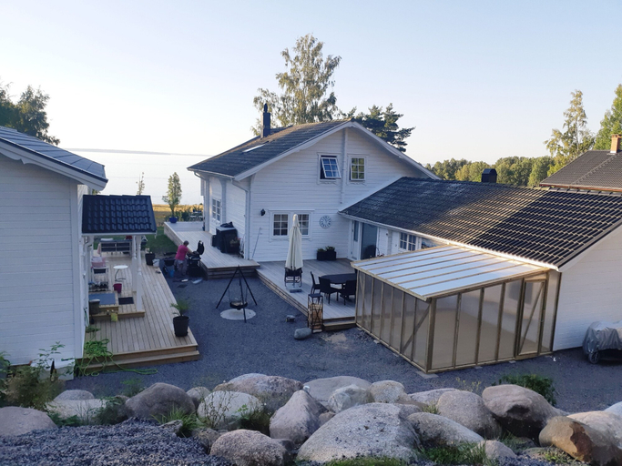 Exterior 2, Romantic Loft, Cosy Hideaway With Fireplace, Laxå