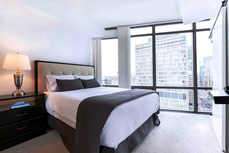 Bedroom 4, Altitude Suites Bay Street by Teristo Group, Toronto