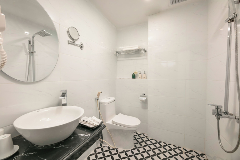 Bathroom 3, Silk Castle Hotel & Spa, Hoàn Kiếm