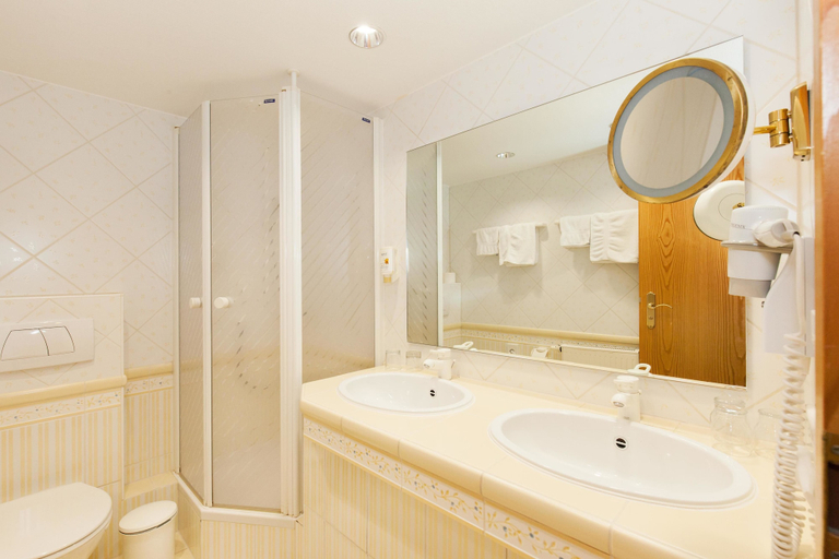 Bathroom 4, Landgasthof Hotel Hirsch, Freudenstadt