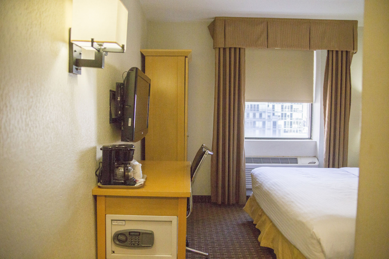 Bedroom 4, Hudson River Hotel, New York