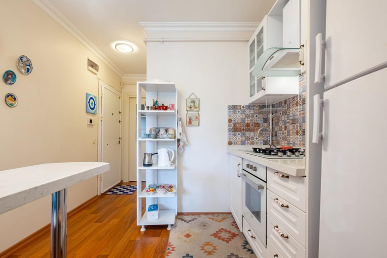Others 3, Pleasant Flat With Central Location in Sisli, Beyoğlu