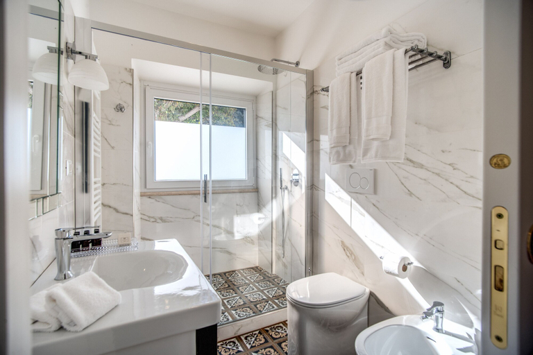 Bathroom 5, Vigna Caio Relais & Spa, Rome